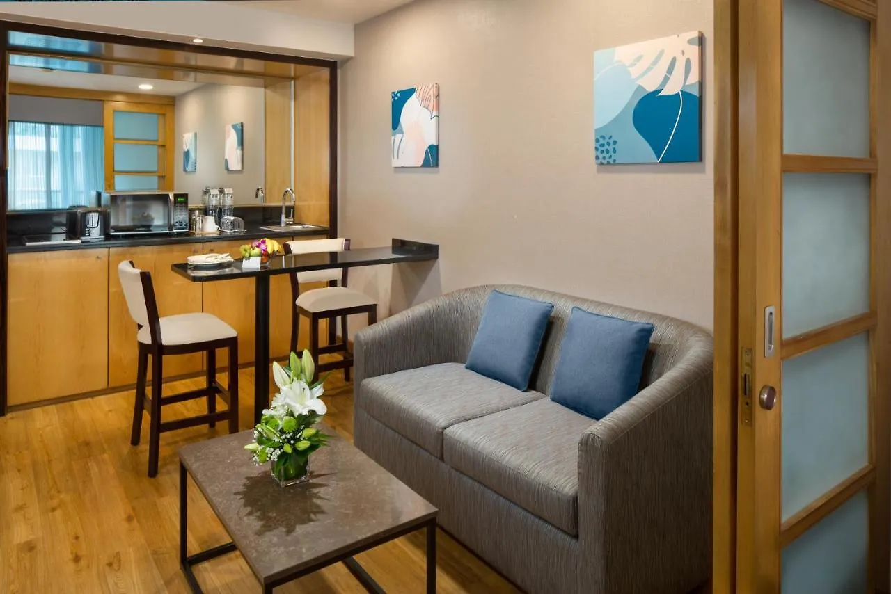 Savoy Suites Hotel Apartment - Newly Renovated 두바이 아랍에미리트